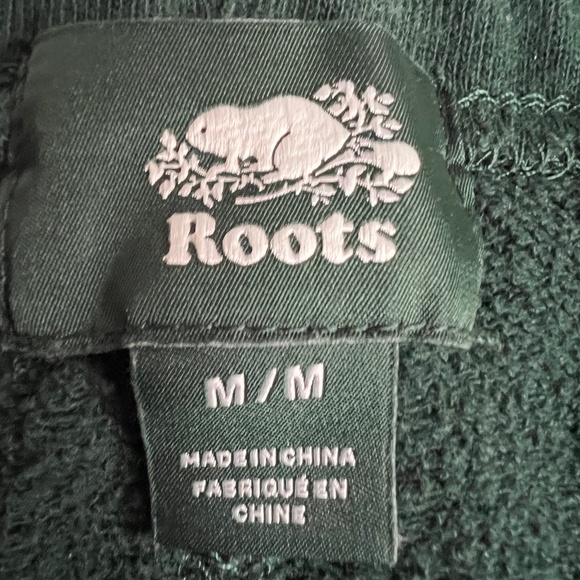 Roots Shorts Dark Green Beaver Logo Fleece Size M Drawstring Waist Cotton Blend - Picture 7 of 7